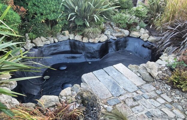 Top Benefits of Fiberglassing for Garden Ponds